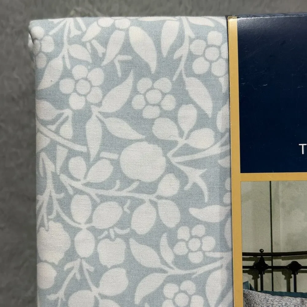 William Morris At Home Queen Sheet Set 4pc Tonal Clover Soft Blue Percale Cotton